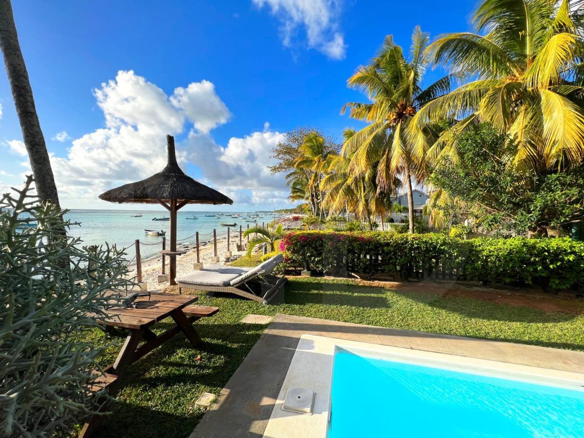 Caro'S Beachfront Тру о Биш Екстериор снимка